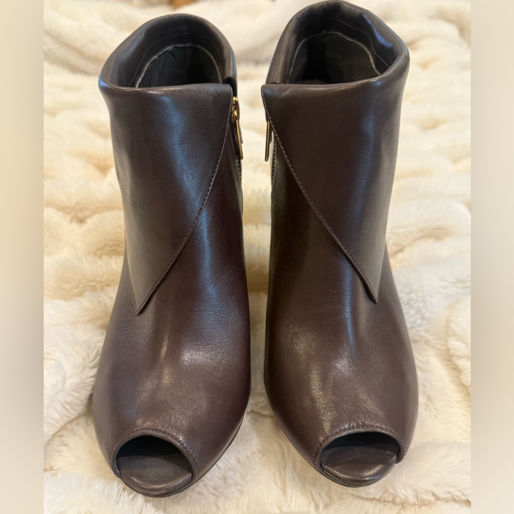 Michael Kors Brown Peep-Toe Ankle Boots/Booties Size 9.5